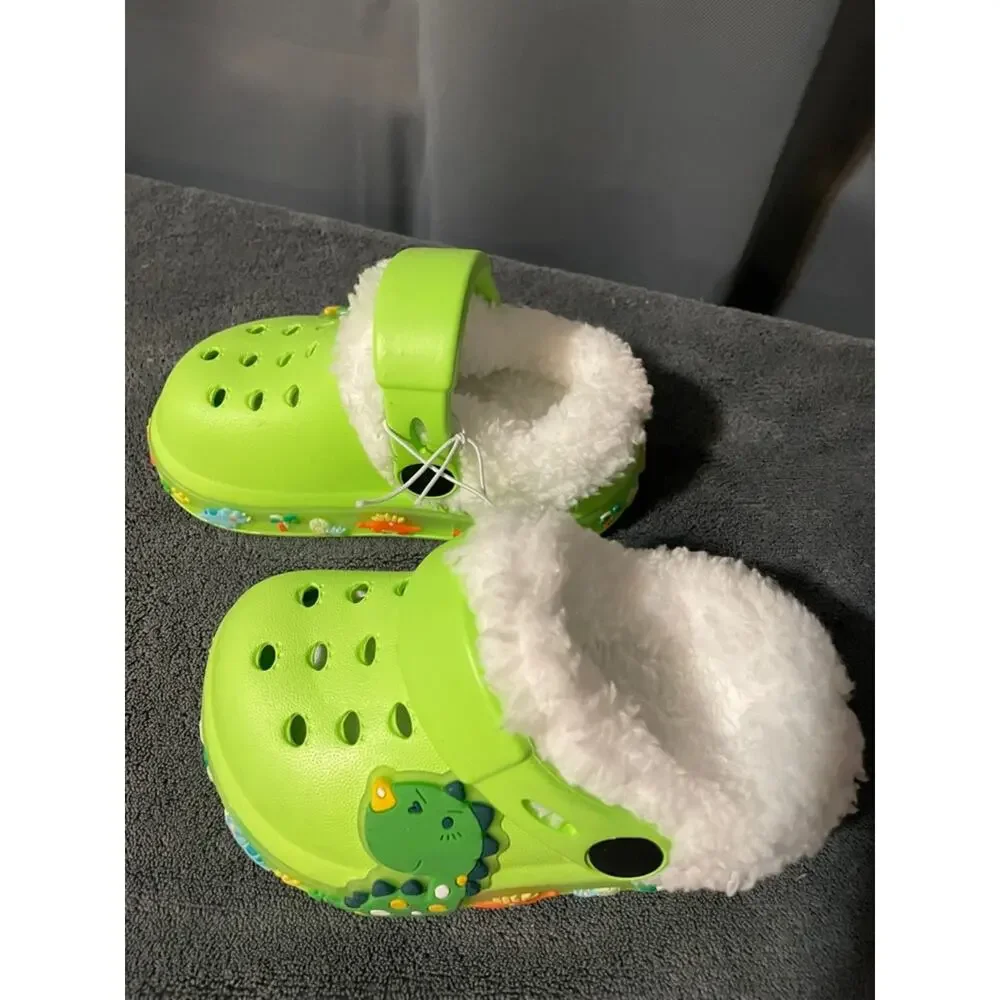 Cozy Lime Green Dinosaur Kids Faux-Fur Lined Slip-On Clogs light up NWOT